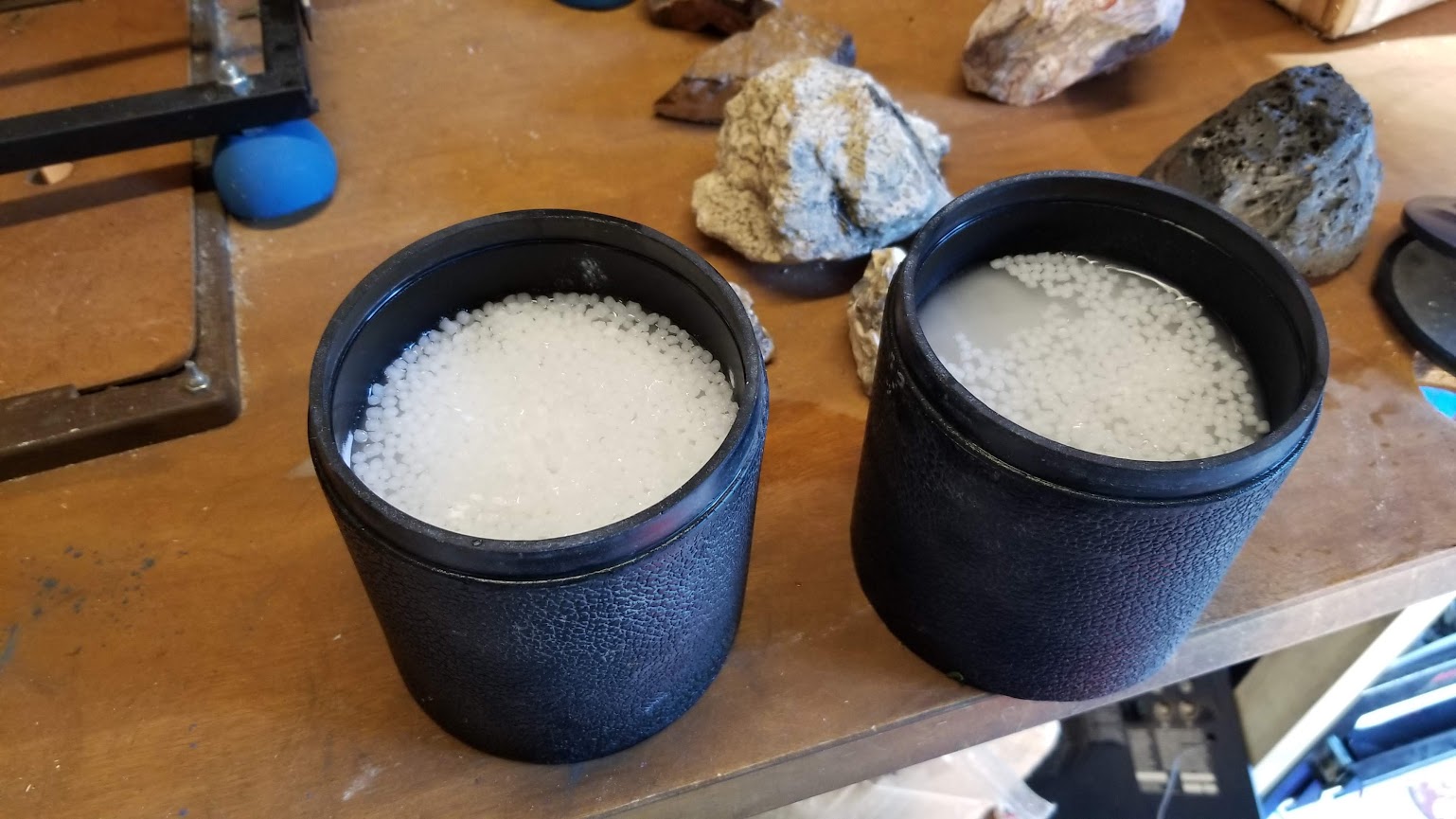 rock tumbling load amount