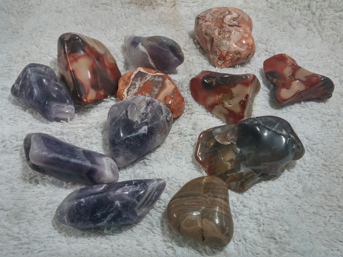 rock tumbling load amount